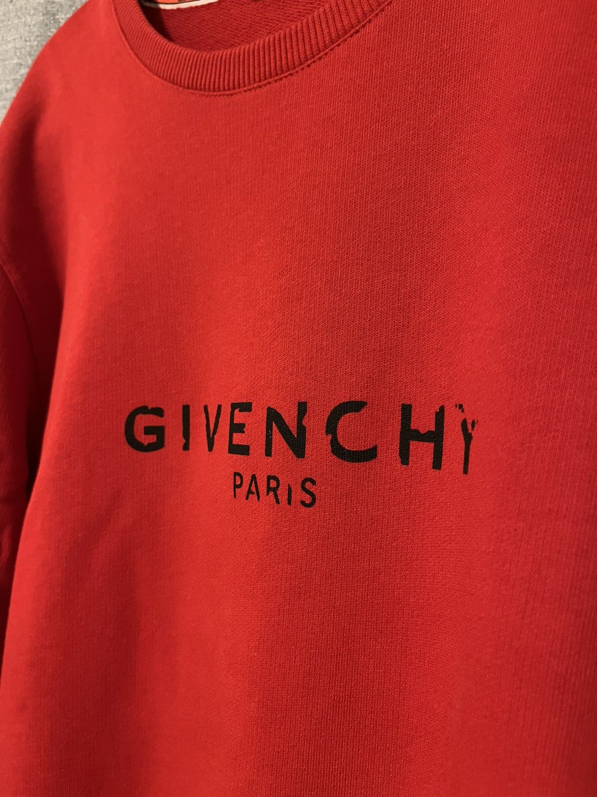 Givenchy Red Givenchy Logo Crewneck Size US M / EU 48-50 / 2 - 2 Thumbnail
