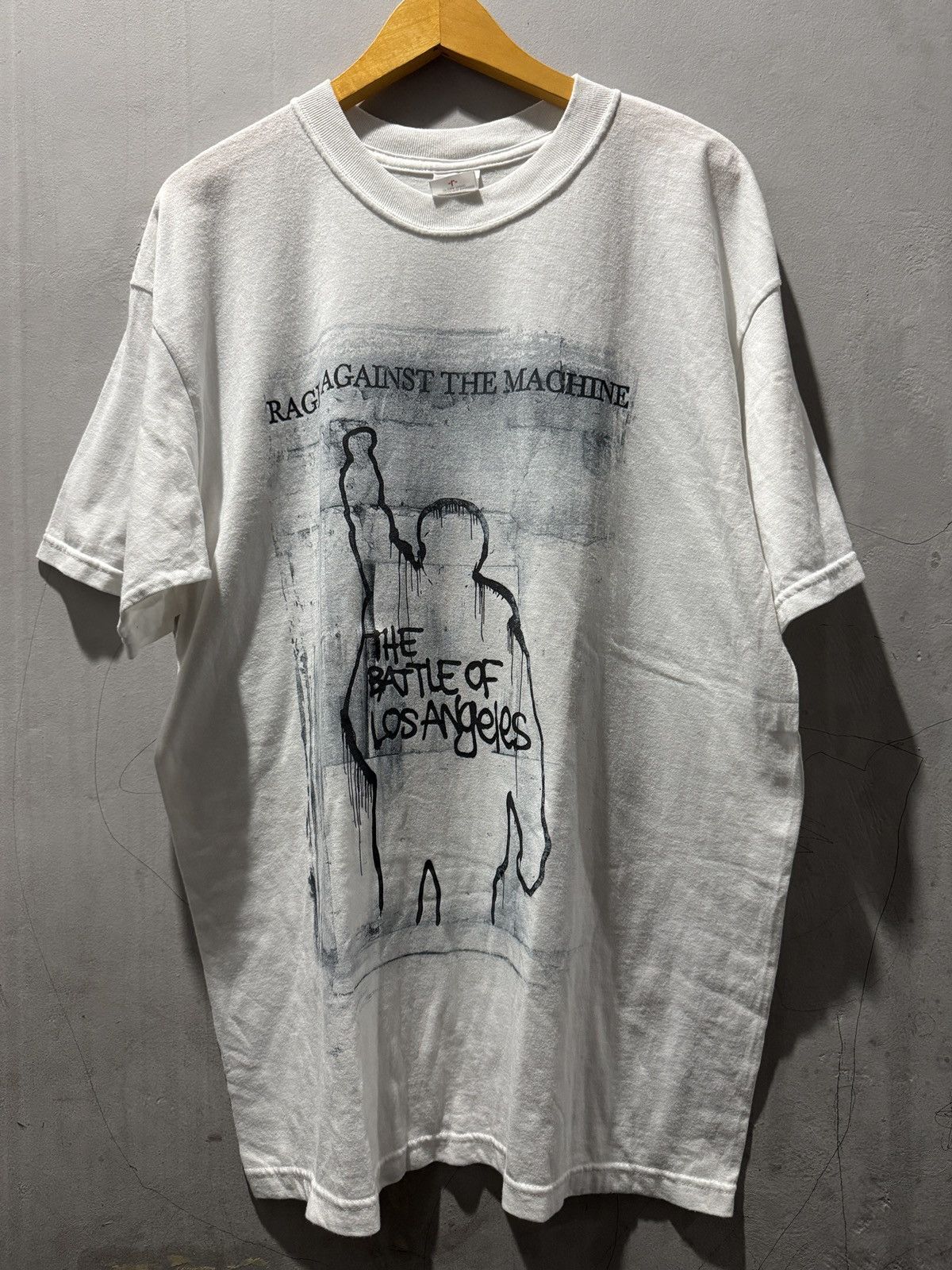 Band Tees Vintage Rage Against The Machine Size US L / EU 52-54 / 3 - 1 Thumbnail
