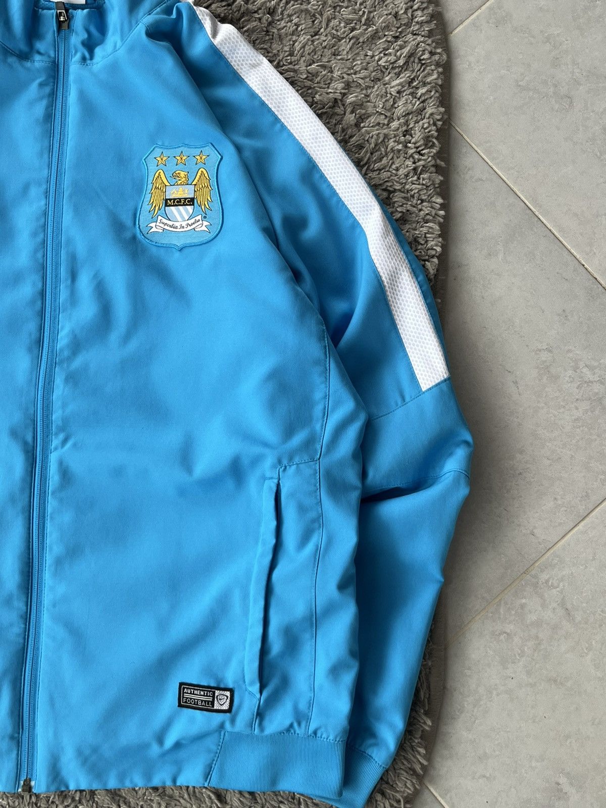 Nike Vintage Light Jacket Nike Soccer football Manchester City Size US L / EU 52-54 / 3 - 4 Thumbnail