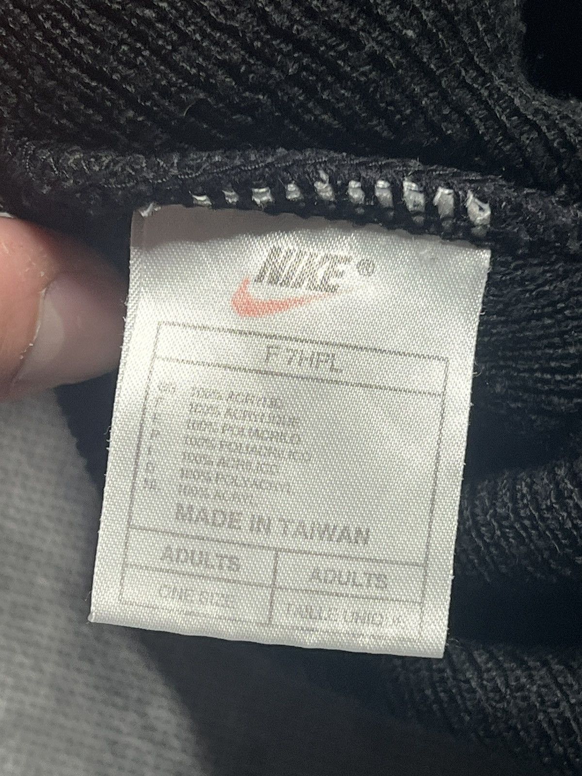 Nike Nike Vintage Black Hat Size ONE SIZE - 2 Thumbnail