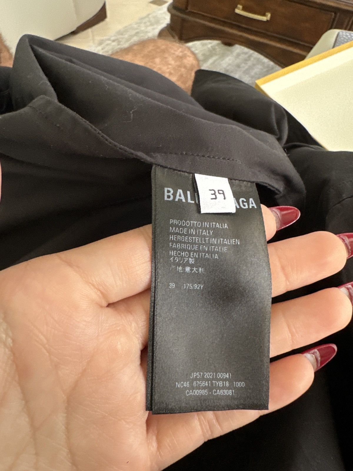 Balenciaga BALENCIAGA Retail Therapy Long-sleeve Shirt In Black Size US XL / EU 56 / 4 - 5 Thumbnail