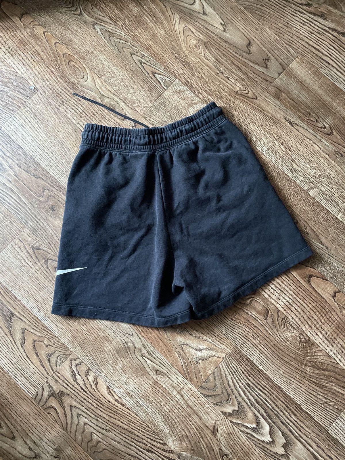 Nike Nike Shorts Big Swoosh Logo Small Black like New Size US 30 / EU 46 - 3 Thumbnail