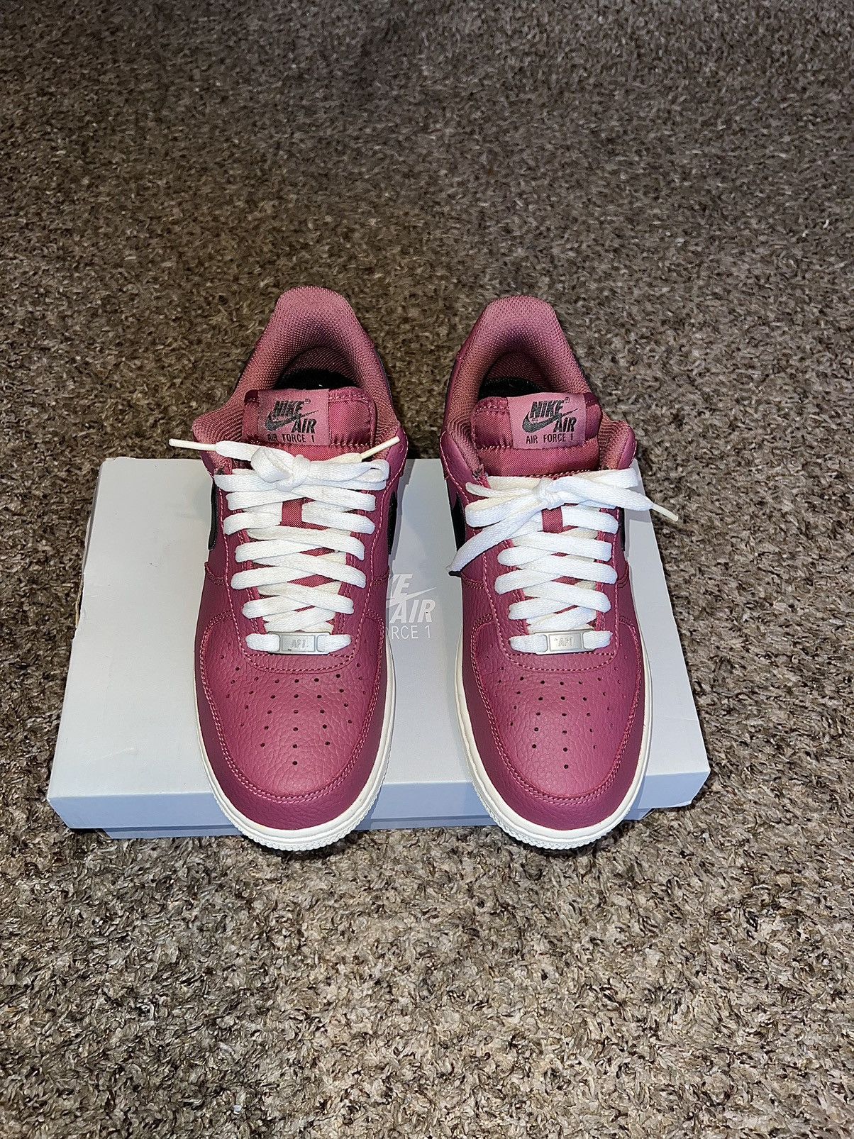 Nike Nike air force 1 burgundy white black sneaker shoes l Size US 8 / EU 41 - 4 Thumbnail