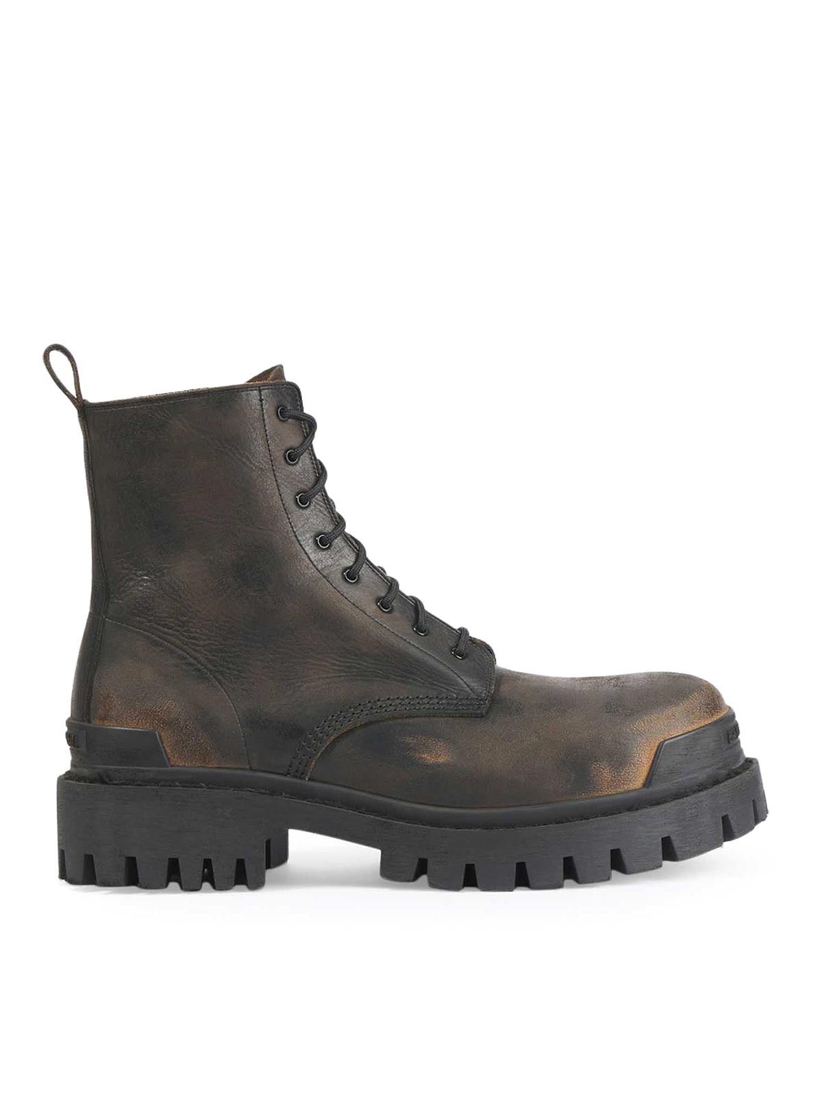 Balenciaga o1bcso1str0126 Strike 20mm Boots Used Effect in Black Size US 9 / EU 42 - 1 Thumbnail