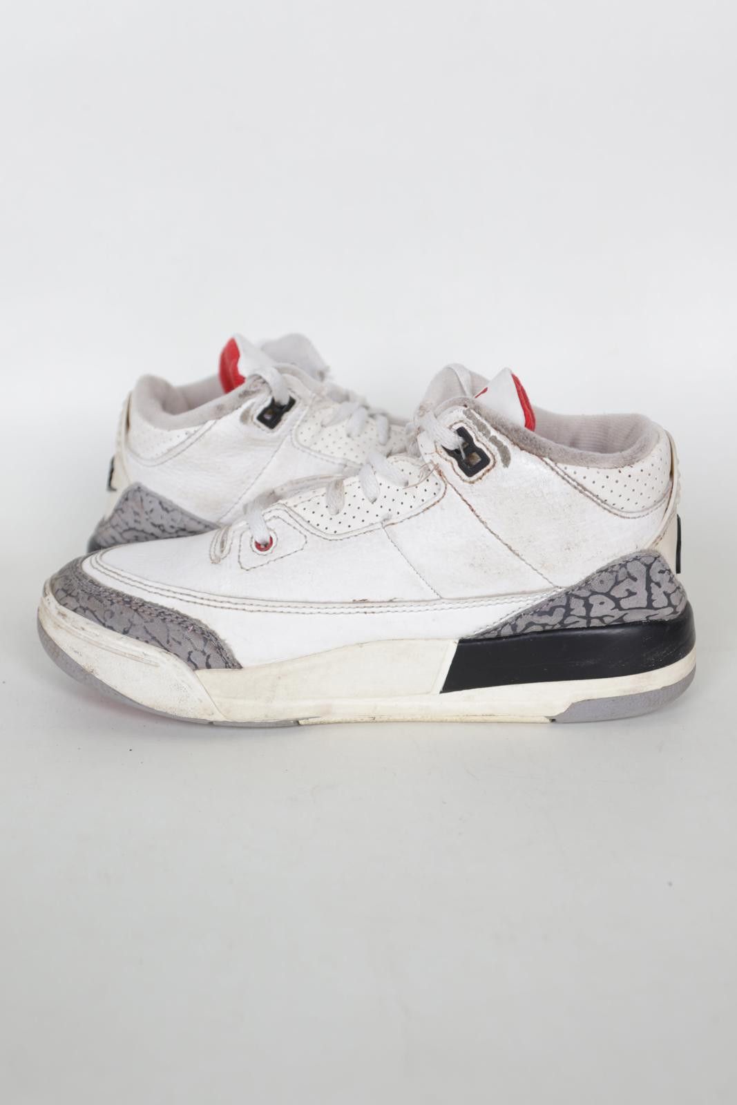 Nike 2022' Nike x Air Jordan 3 White Cement Low-Top Sneakers Size US 9 / EU 42 - 5 Thumbnail