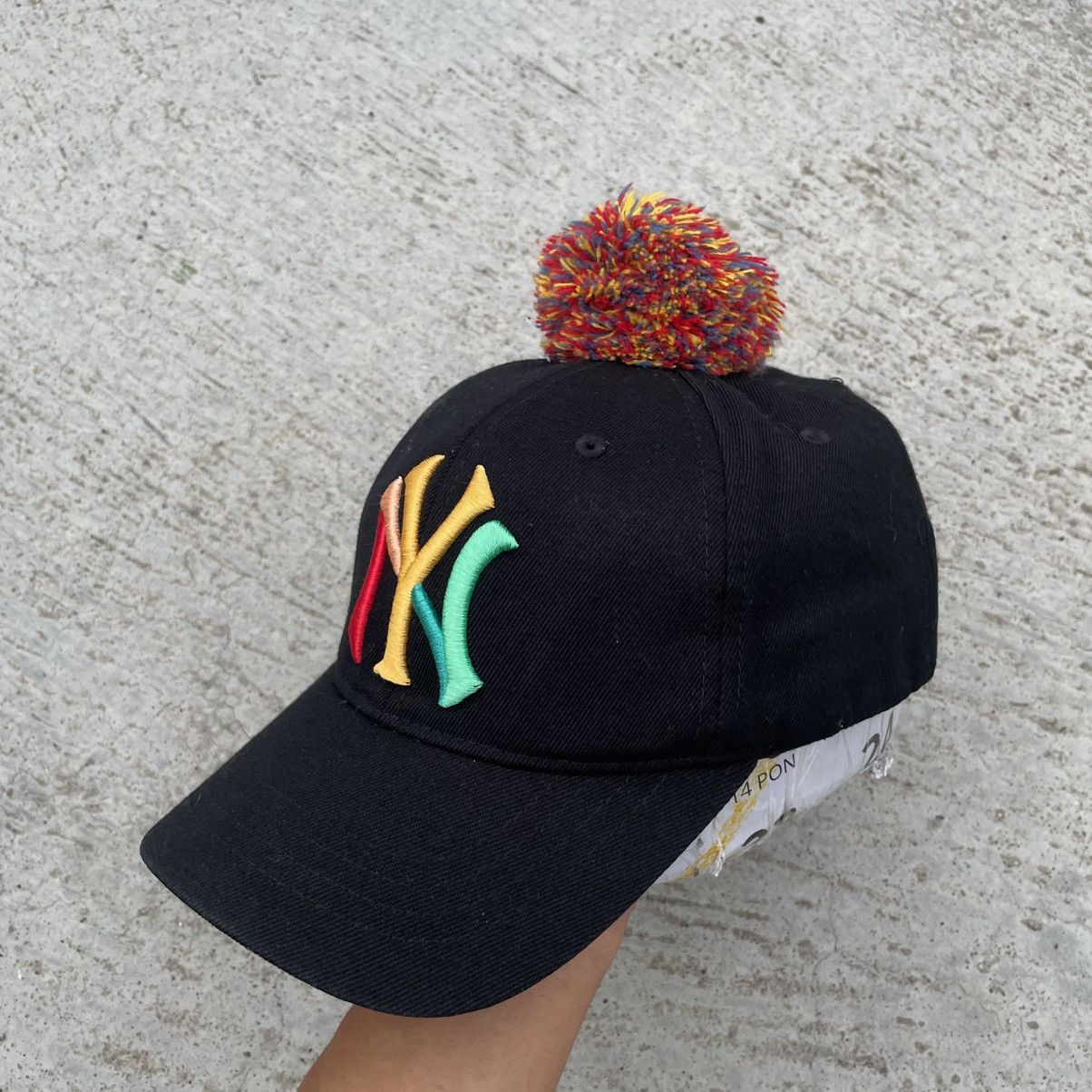 MLB Unique NY fot 8-13 yearrs size s-m Size ONE SIZE - 2 Thumbnail