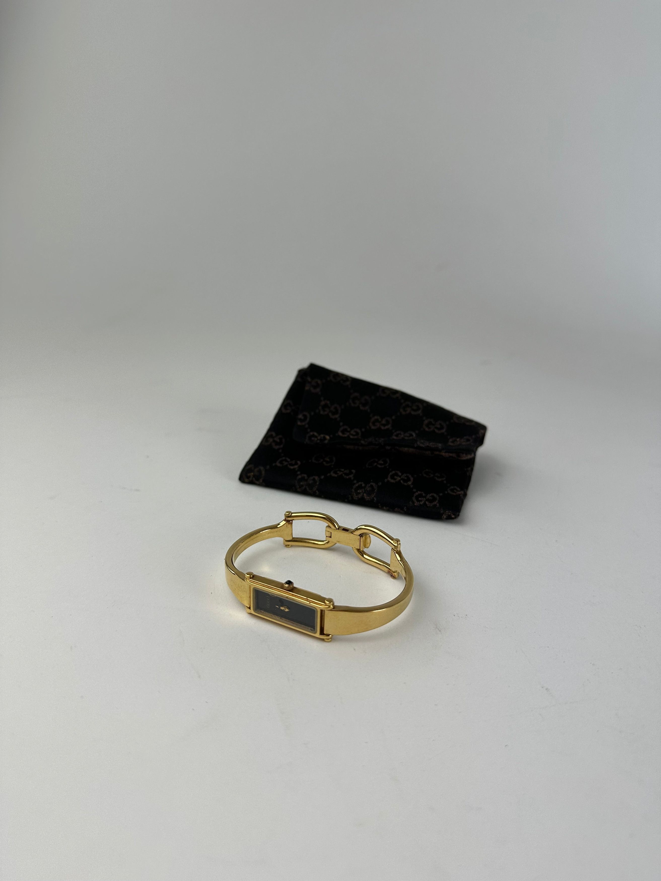 Gucci Vintage Gold-Tone Bangle Ladies Watch Model 1500L Size ONE SIZE - 1 Thumbnail