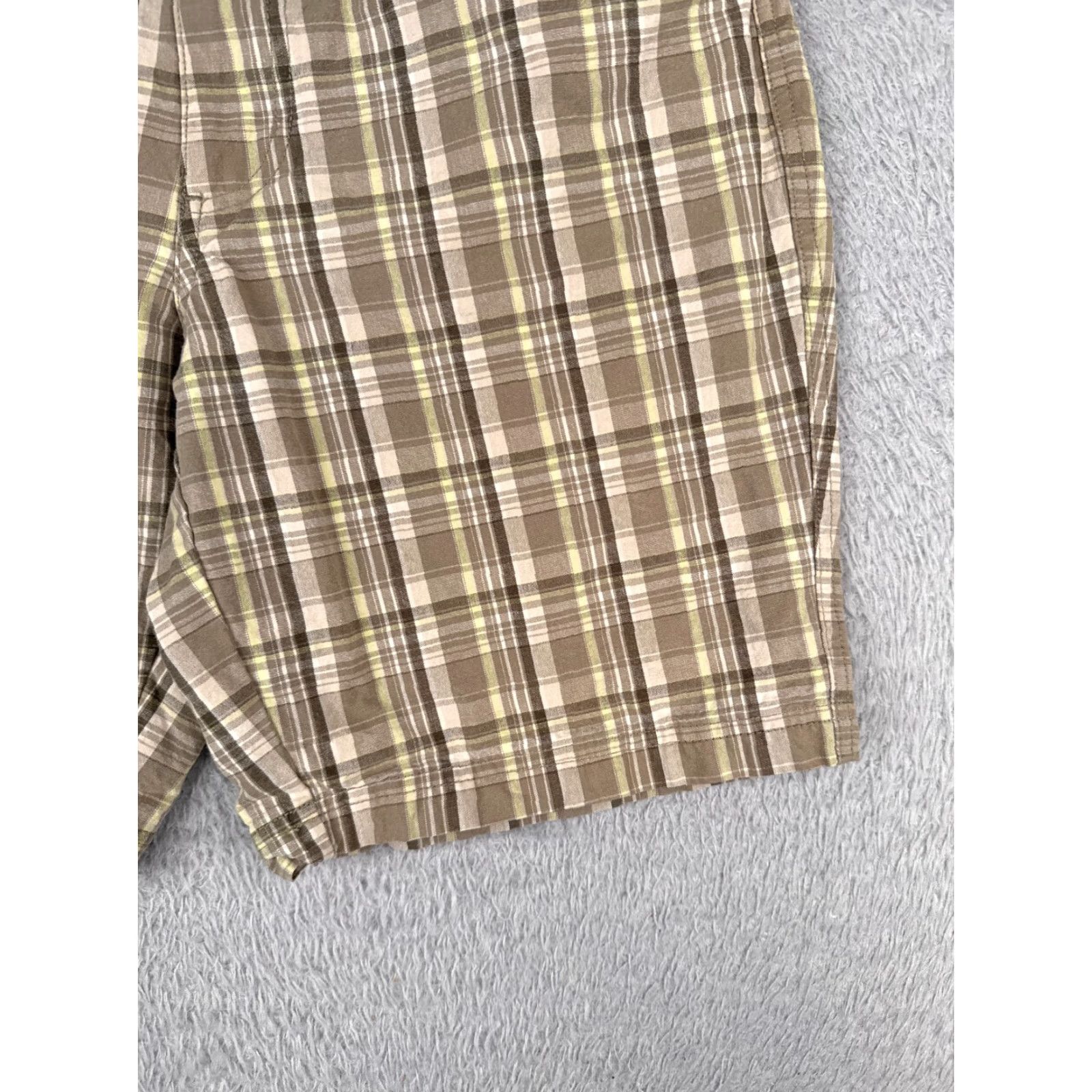 Vintage VINTAGE Columbia Shorts Womens 8 Beige Plaid Cargo 100% Cotton Hiking Casual 9" Beige Womens 8" Cargo Shorts Columbia Men? Size 30" / US 8 / IT 44 - 2 Thumbnail