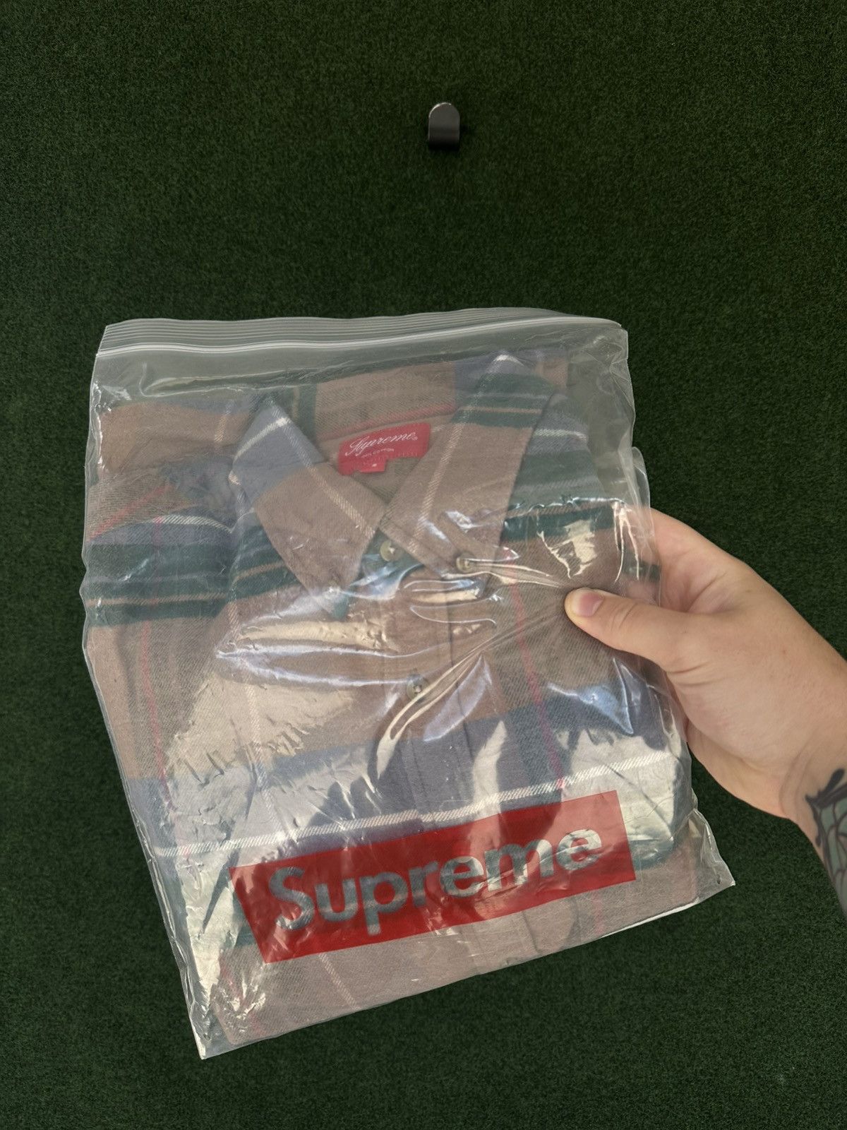 Supreme Supreme Daniel Johnston "I Know Supreme" Tan Plaid Shirt Size US S / EU 44-46 / 1 - 5 Thumbnail