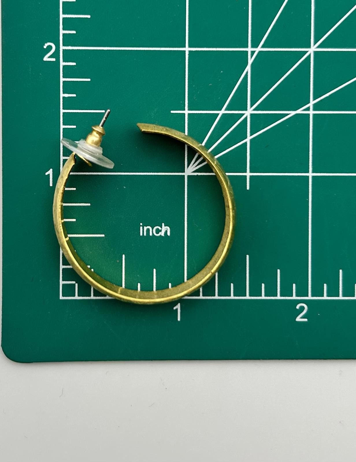 Elie Tahari Vintage Textured Gold Wide Hoop Earrings – Unisex Streetwear Size ONE SIZE - 5 Thumbnail
