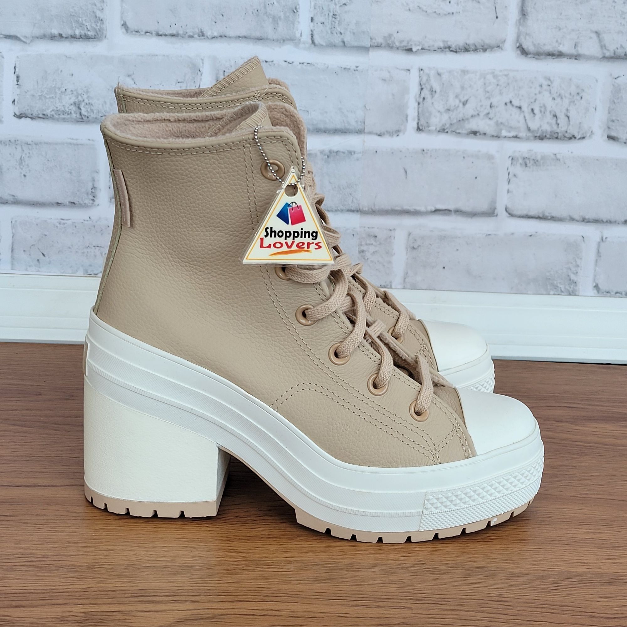 Converse ⭐Converse Chuck 70 De Luxe Platform Weatherized Leather 10.5 Size US 10.5 / EU 43-44 - 2 Thumbnail