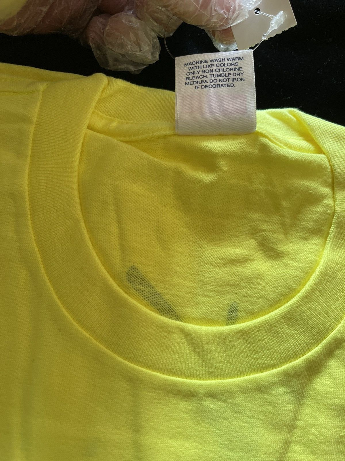 Supreme Supreme overfiend date tee yellow dswt Size US M / EU 48-50 / 2 - 5 Thumbnail