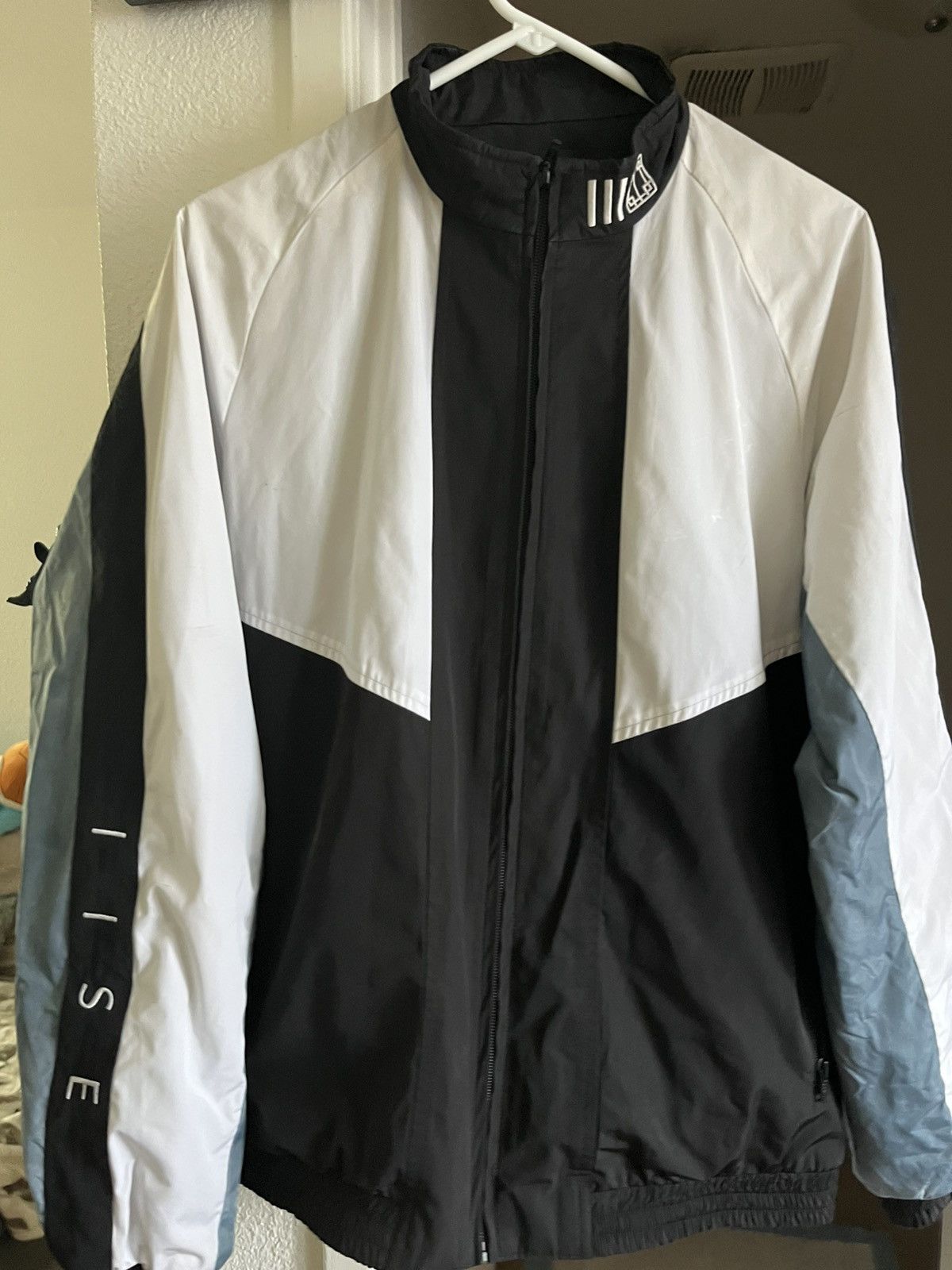 IISE IISE track jacket Size US S / EU 44-46 / 1 - 2 Thumbnail