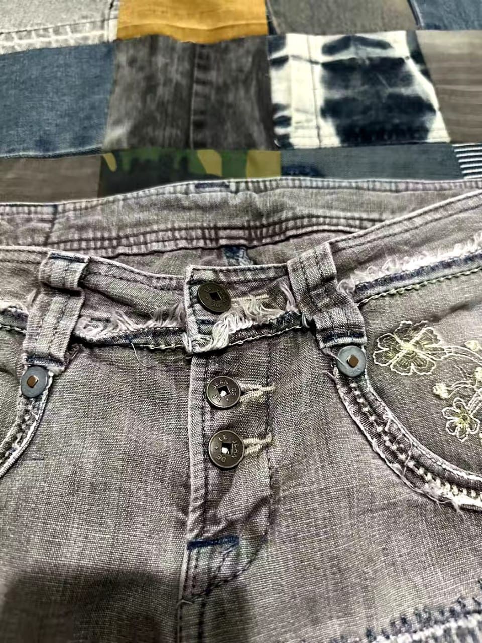 Marithe + Francois Girbaud Rare!!! Marithe Francois Girbaud Distressed Cropped Pants Size 28" / US 6 / IT 42 - 11 Thumbnail