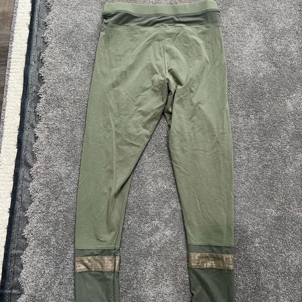 Pink PINK YOGA VS VICTORIA'S SECRET Olive Green Mesh High Waisted Size 32" / US 10 / IT 46 - 7 Thumbnail