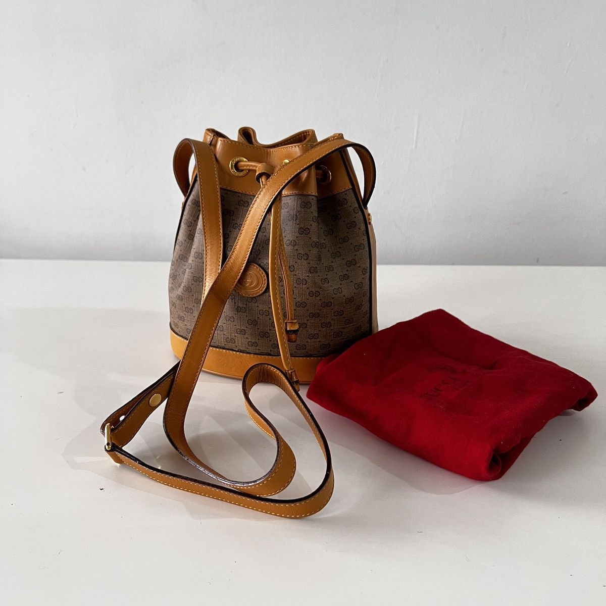 Gucci Gucci drawstring small bucket bag Size ONE SIZE - 1 Thumbnail