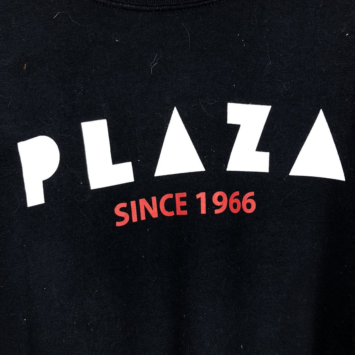 Japanese Brand PLAZA “Since 1966” Minimal Logo Crewneck — Navy Vintage Fit Size US L / EU 52-54 / 3 - 13 Thumbnail