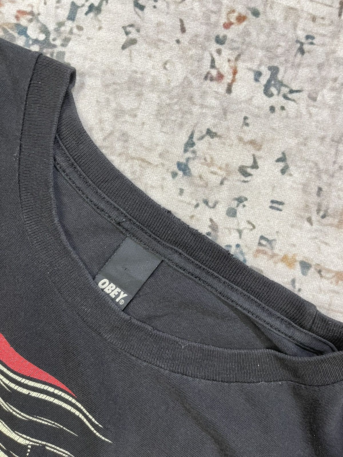 Obey Vintage Obey Peace Guard Graphic Tee Shirt Size US L / EU 52-54 / 3 - 11 Thumbnail