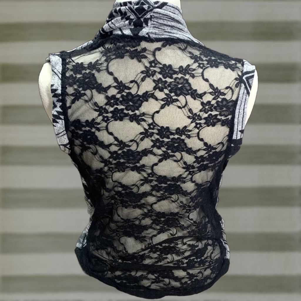 Vintage VINTAGE Woman's Sleeveless Open Cardigan Black Gray Lace Back Size Small Pockets Cardigan Women Sleeveless Open-Knit Casual Size S / US 4 / IT 40 - 1 Thumbnail