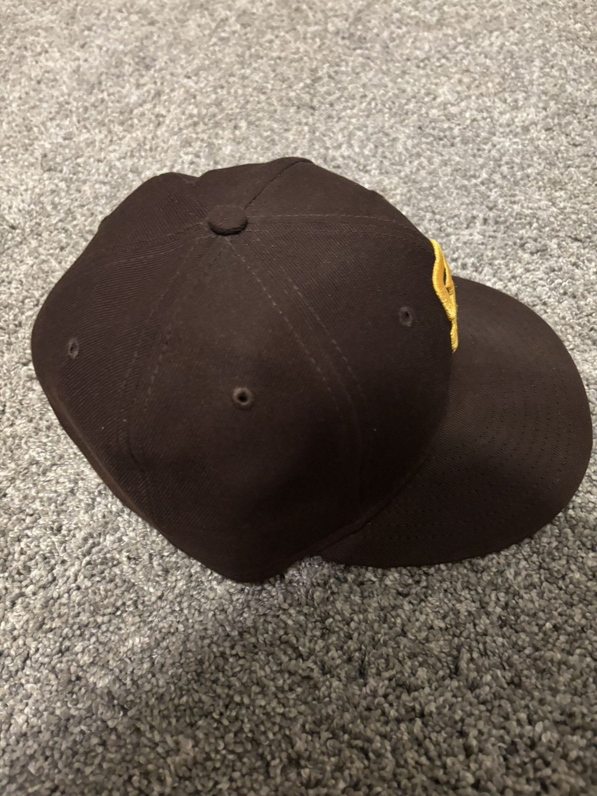 New Era Padres hat Size ONE SIZE - 2 Thumbnail
