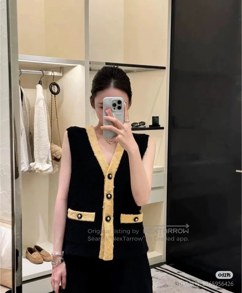 Chanel Chanel 24K yellow stitched black vest jacket Size XXS / US 00 / IT 34 - 8 Thumbnail
