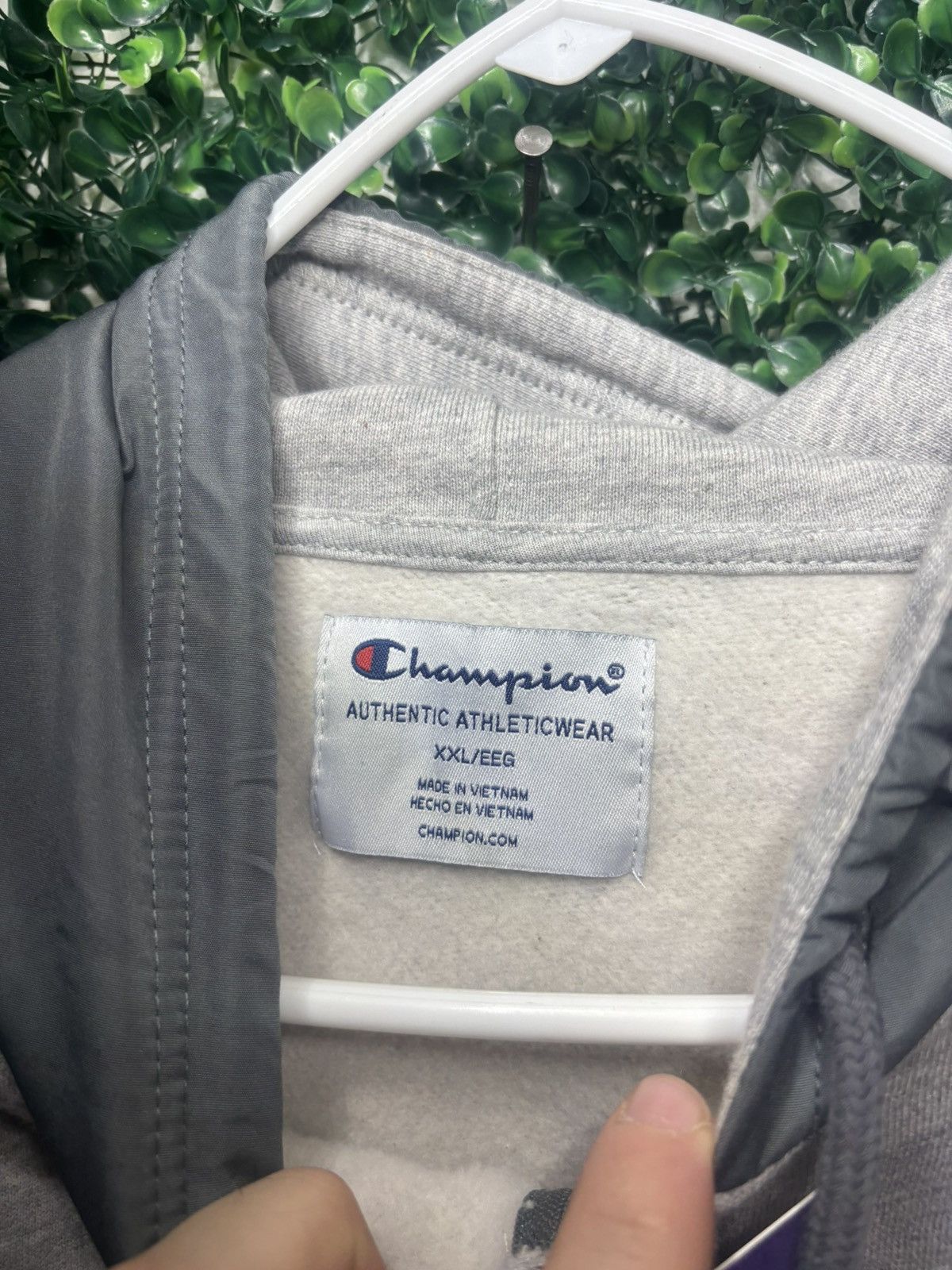 Champion Men’s 2XL champion zip up hoodie NWT Size US XXL / EU 58 / 5 - 5 Thumbnail