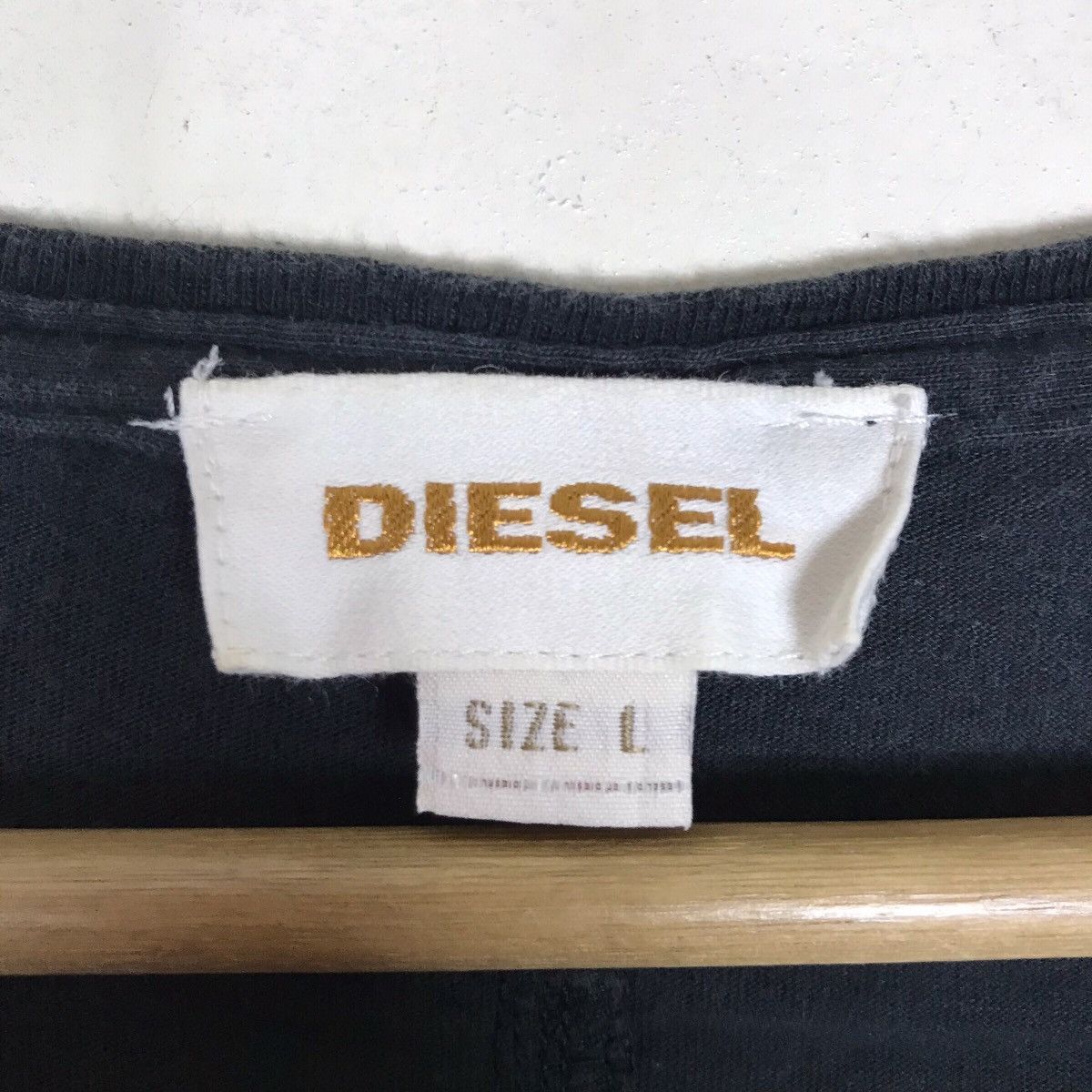 Diesel Vintage Diesel Pop Art Vneck Shirt Size US L / EU 52-54 / 3 - 7 Thumbnail