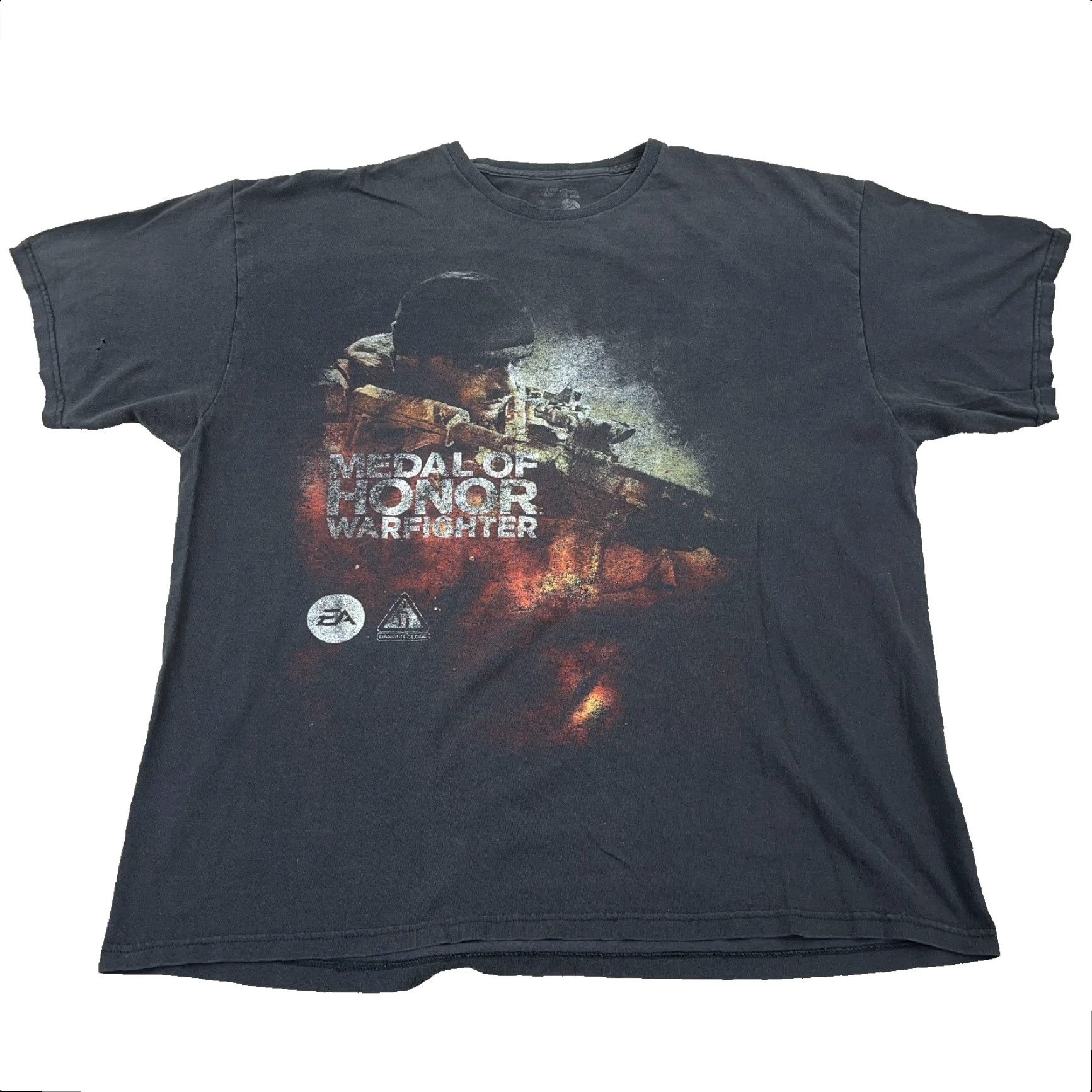 Vintage VINTAGE Medal Of Honor Warfighter Shirt Men XL Black Tee Sun Faded Logo Batman Graphic Print Retro Size US XL / EU 56 / 4 - 2 Thumbnail
