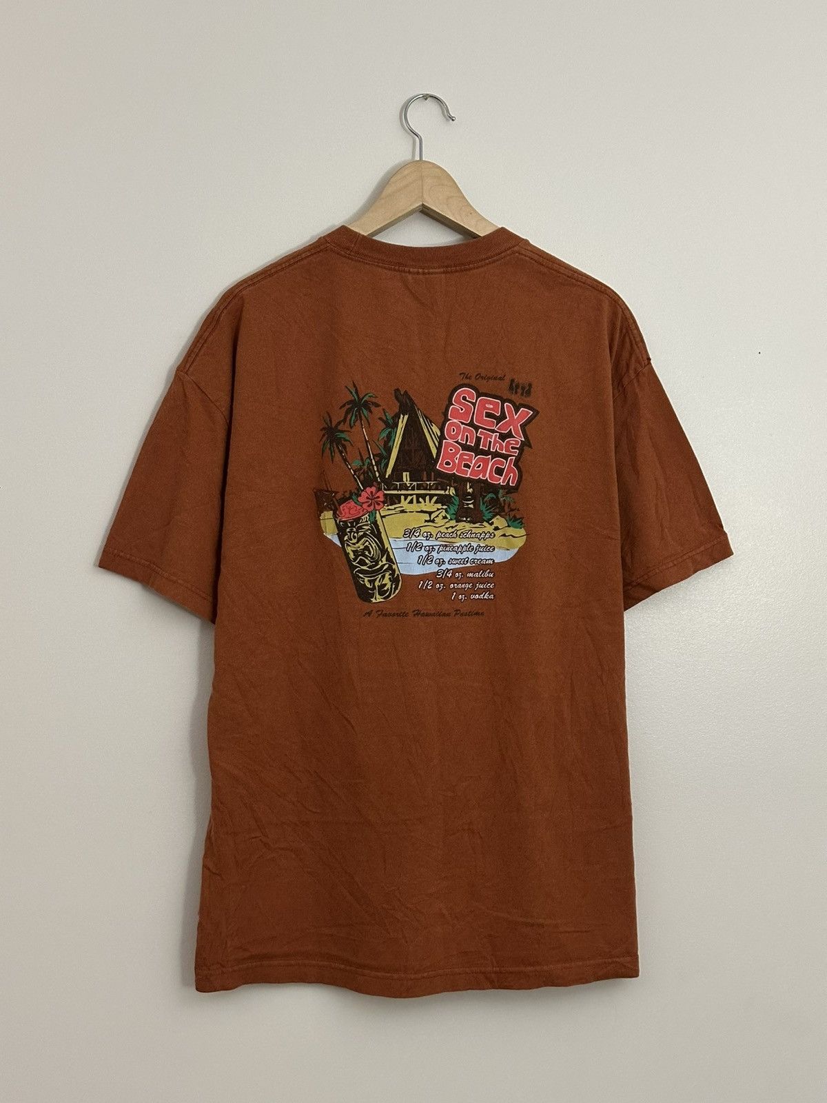 Vintage Vintage 90s Sex On The Beach Graphic Cocktail Heavy T-shirt Size US XL / EU 56 / 4 - 1 Thumbnail