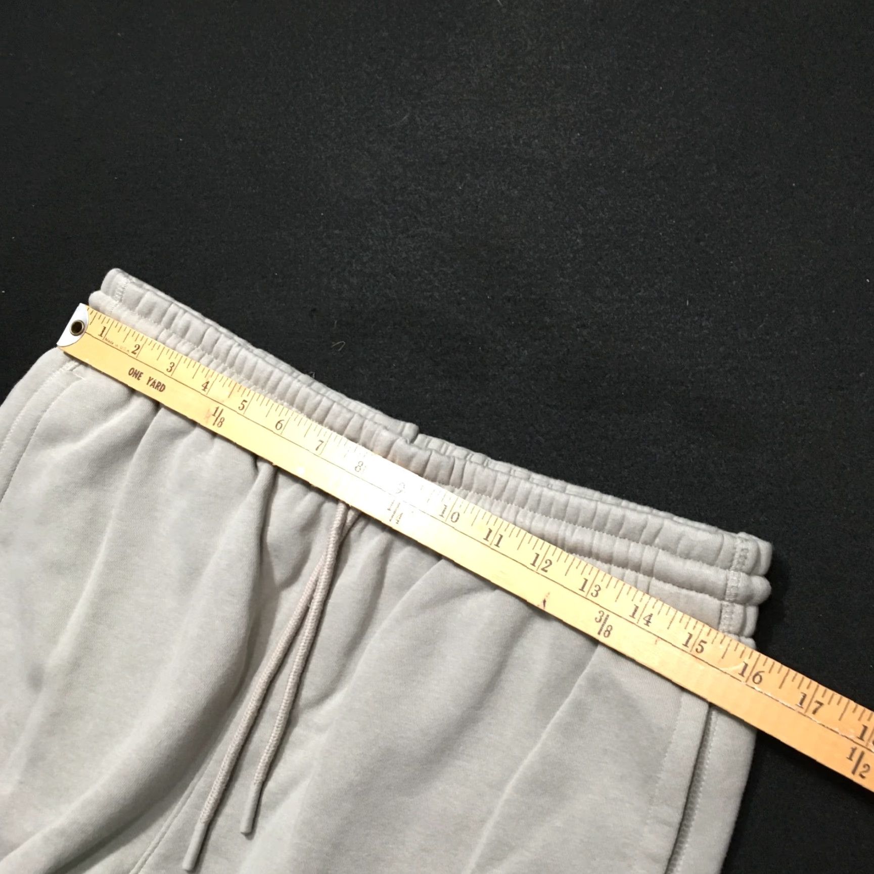 Vintage DSG Men Medium Athletic Lightweight Shorts with Pockets Drawstring Beige Olive - Casual Activewear Men's Shorts Size US 31 - 7 Thumbnail