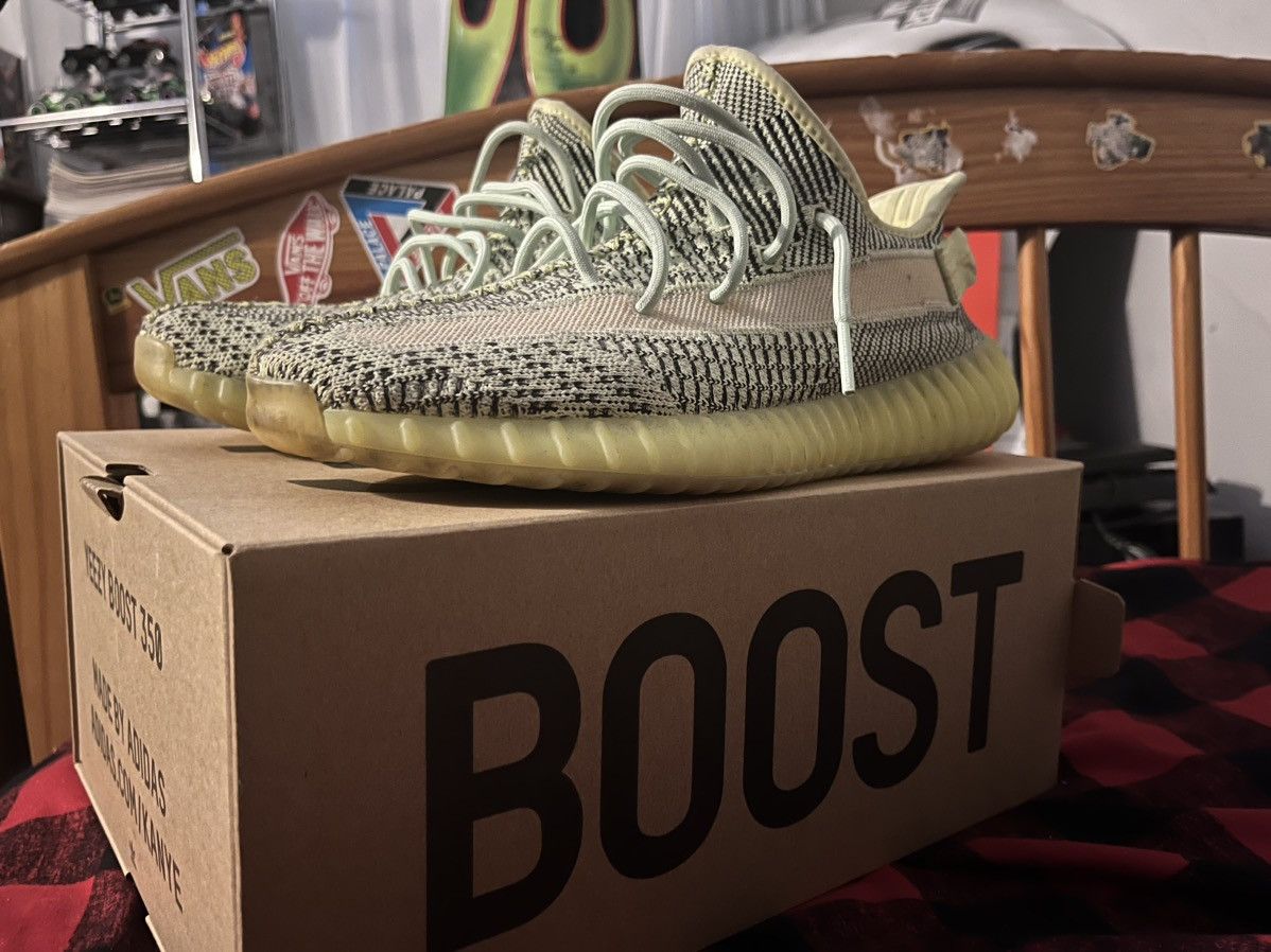Adidas Yeezy 350 boost “yeezreel” 2019 Size US 11 / EU 44 - 1 Thumbnail