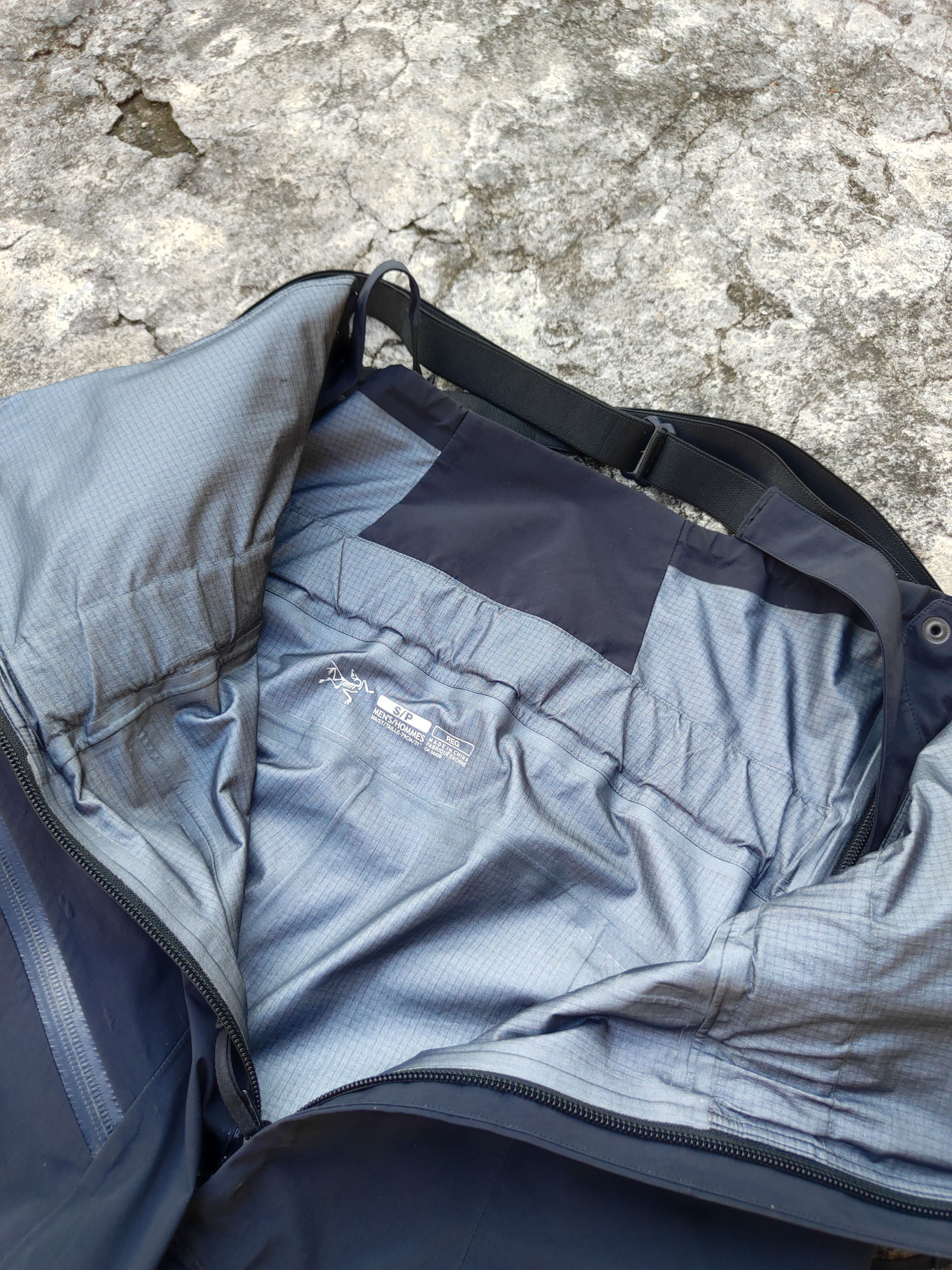 Arc'teryx Arcteryx BIP Goretex Pro Size US 32 / EU 48 - 3 Thumbnail