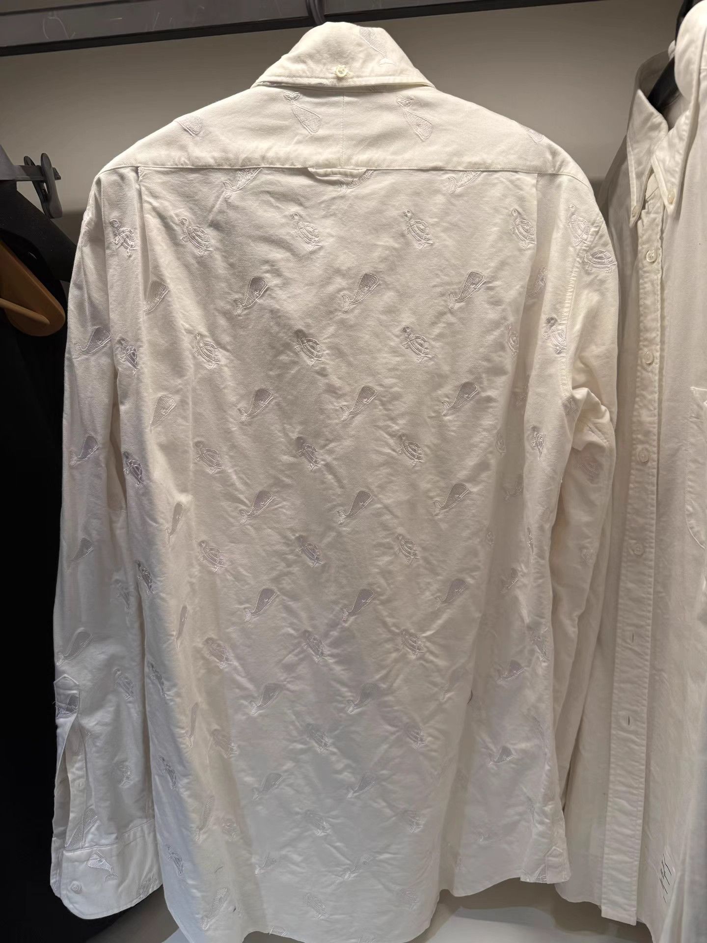 Thom Browne Thom Browne Marine Animal Print Shirt K27 Size US XL / EU 56 / 4 - 2 Thumbnail