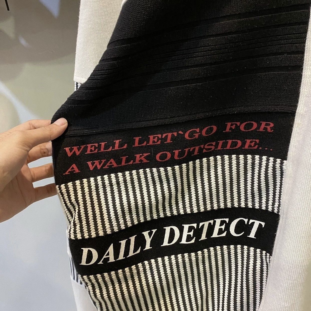 Japanese Brand RARE‼️Japanese Brand Daily Detect Rapper Dog Sweatshirt Size US L / EU 52-54 / 3 - 3 Thumbnail