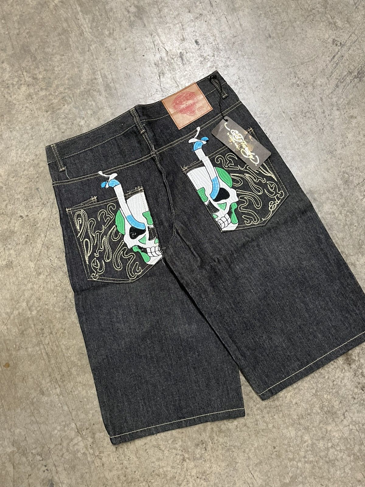 Ed Hardy × Vintage Ed hardy y2k baggy fit embroidered jorts skull rare skater Size US 36 / EU 52 - 4 Thumbnail