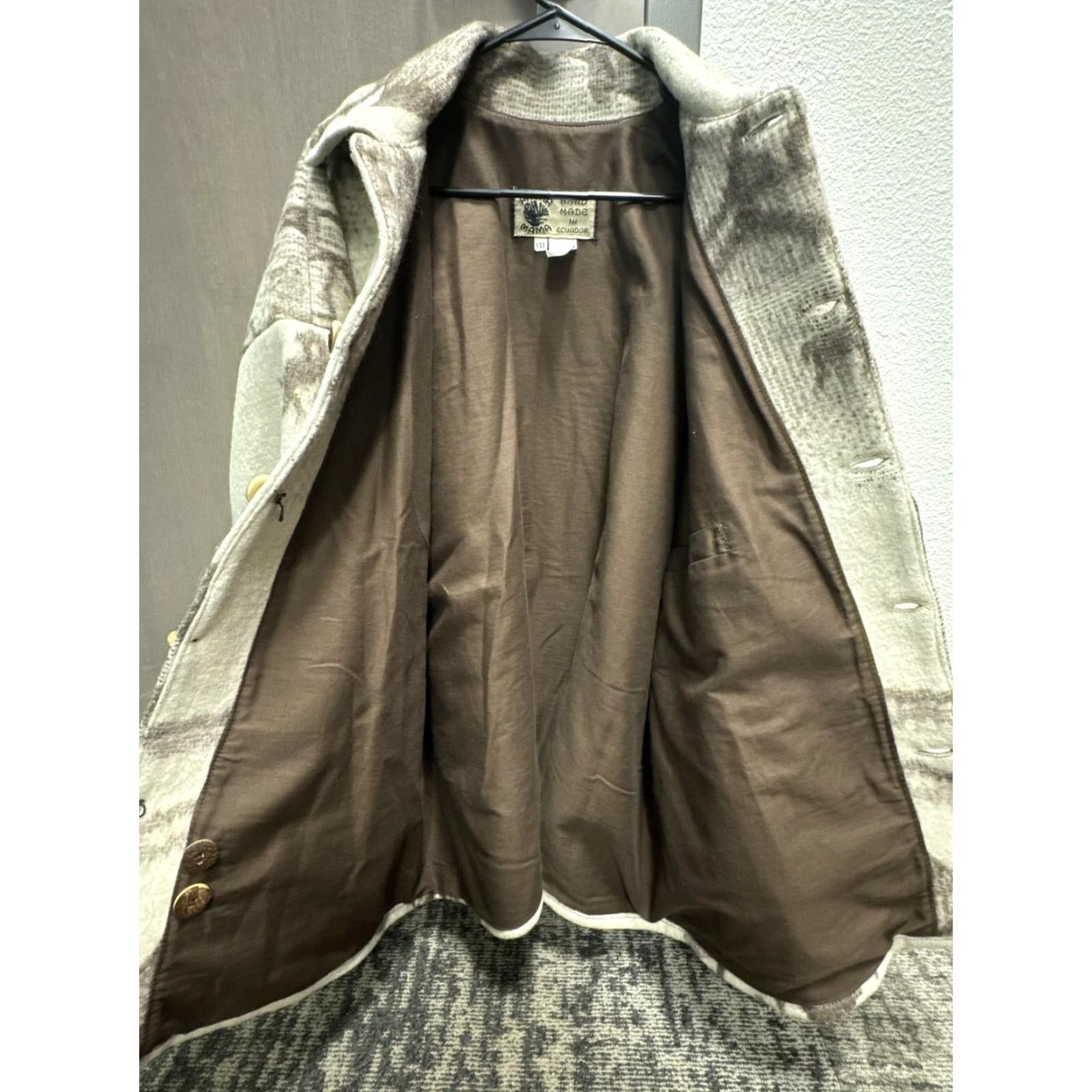 Vintage VINTAGE Pachamama Button-Down Jacket 2XL Wool Beige Animal Print Parka Mens Winter Retro Insulated Size US XXL / EU 58 / 5 - 5 Thumbnail