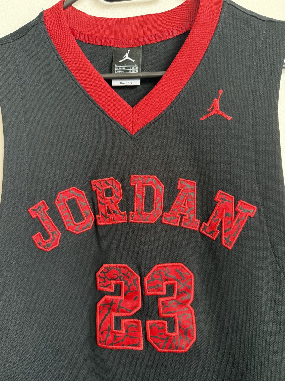 Jordan Brand Vintage Jordan Brand #23 Elephant Print Jersey Size US S / EU 44-46 / 1 - 2 Thumbnail