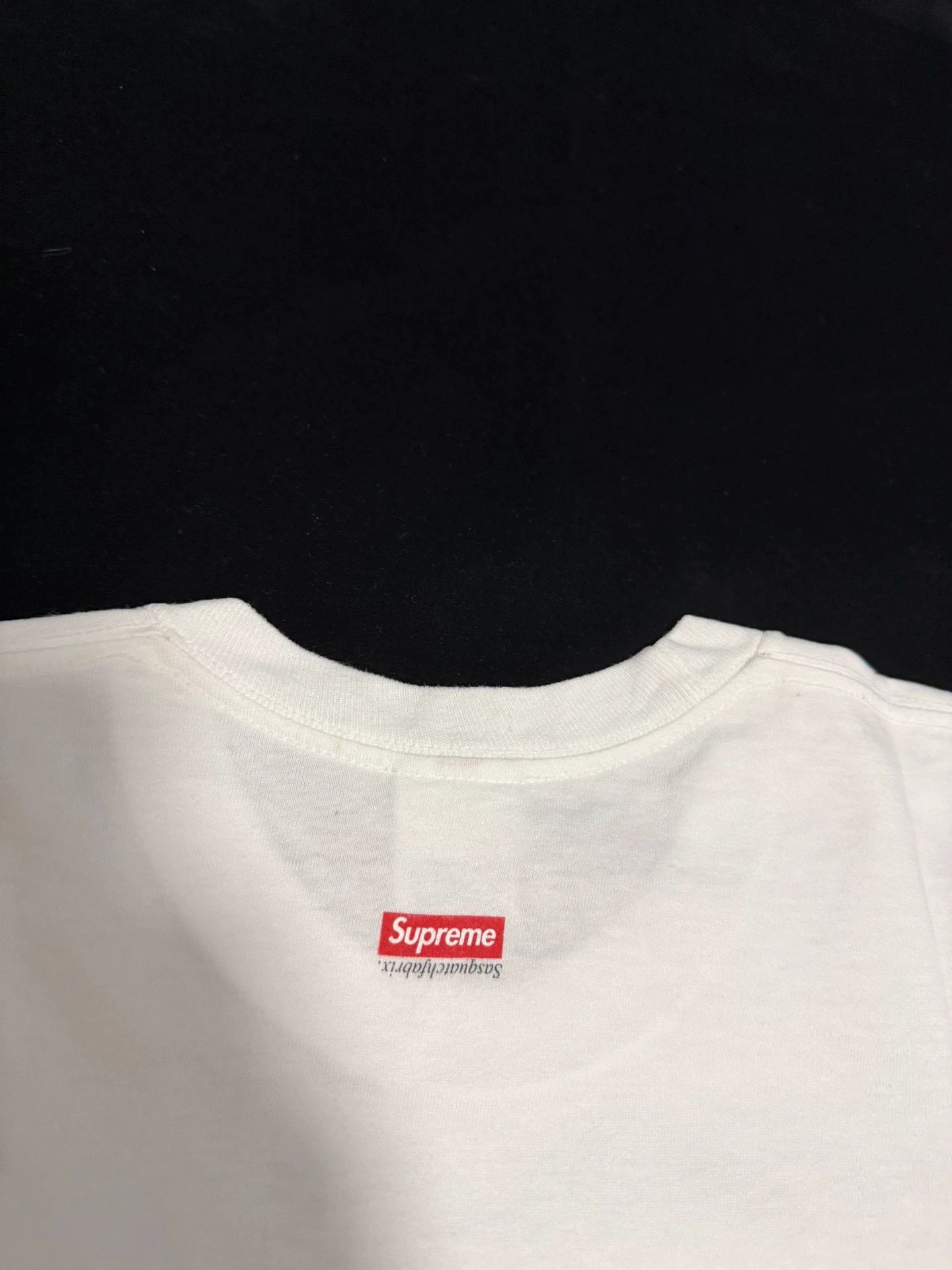 Supreme Supreme Goldfish Short Sleeve L New Minor Yellowing Size US L / EU 52-54 / 3 - 6 Thumbnail