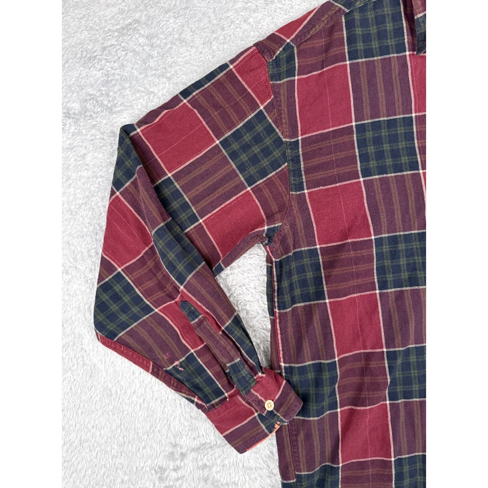 Chaps VINTAGE Chaps Ralph Lauren Shirt Men Adult Large Red Plaid Flannel 100% Cotton Long Sleeve Shirt Mens - 40 in Chest Seasonal Plaid Camping Outdoor 90s Size US L / EU 52-54 / 3 - 5 Thumbnail