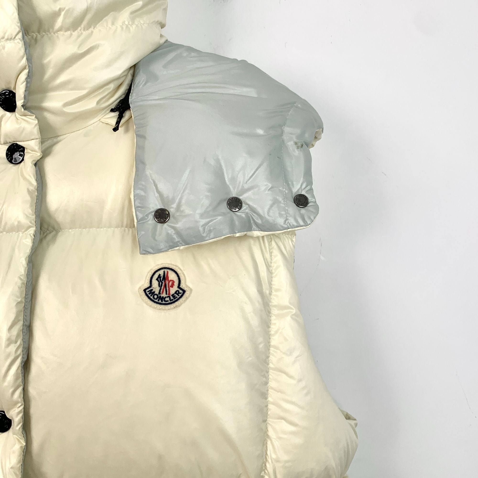 Moncler Moncler Beige Hooded Quilted Down Vest Luzule Series 22 Size Size L / US 10 / IT 46 - 15 Thumbnail