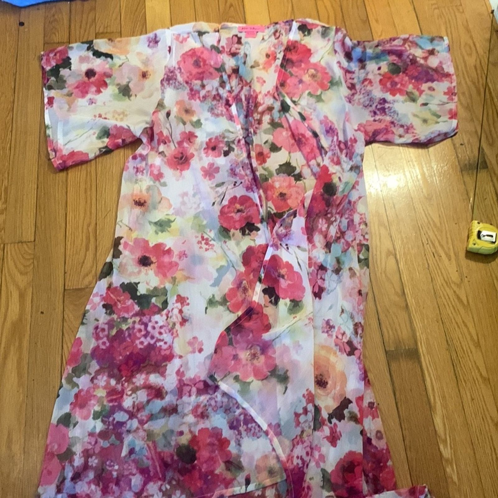 Betsey Johnson Betsey Johnson sheer floral kimono robe wrap coverup Size ONE SIZE - 8 Thumbnail