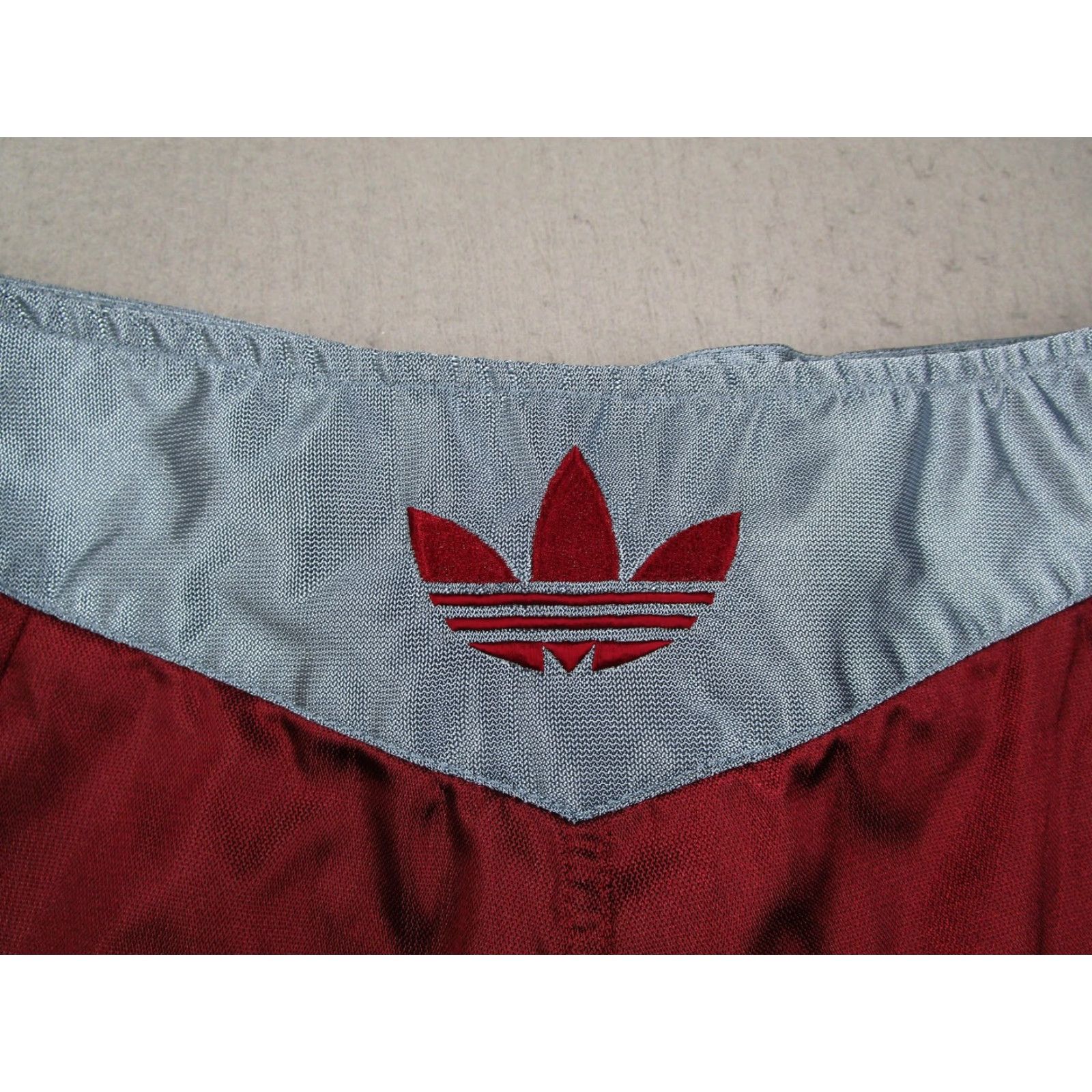 Adidas VINTAGE Adidas Shorts Mens XL Red Blue Nylon 3 Stripe Trefoil Athletic 90s Size US 36 / EU 52 - 6 Thumbnail