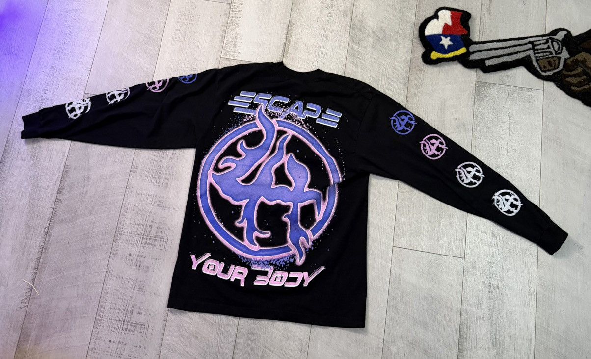 Lost hills Lost Hills Escape Your Body Longsleeve T Size US M / EU 48-50 / 2 - 5 Thumbnail