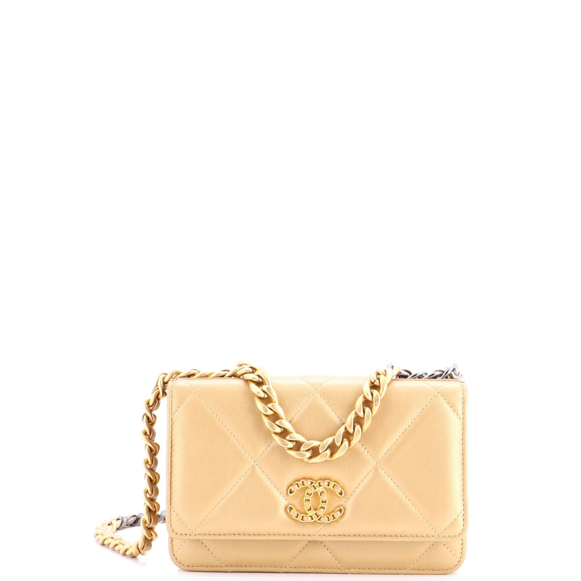 Chanel 19 Wallet on Chain Size ONE SIZE - 1 Thumbnail