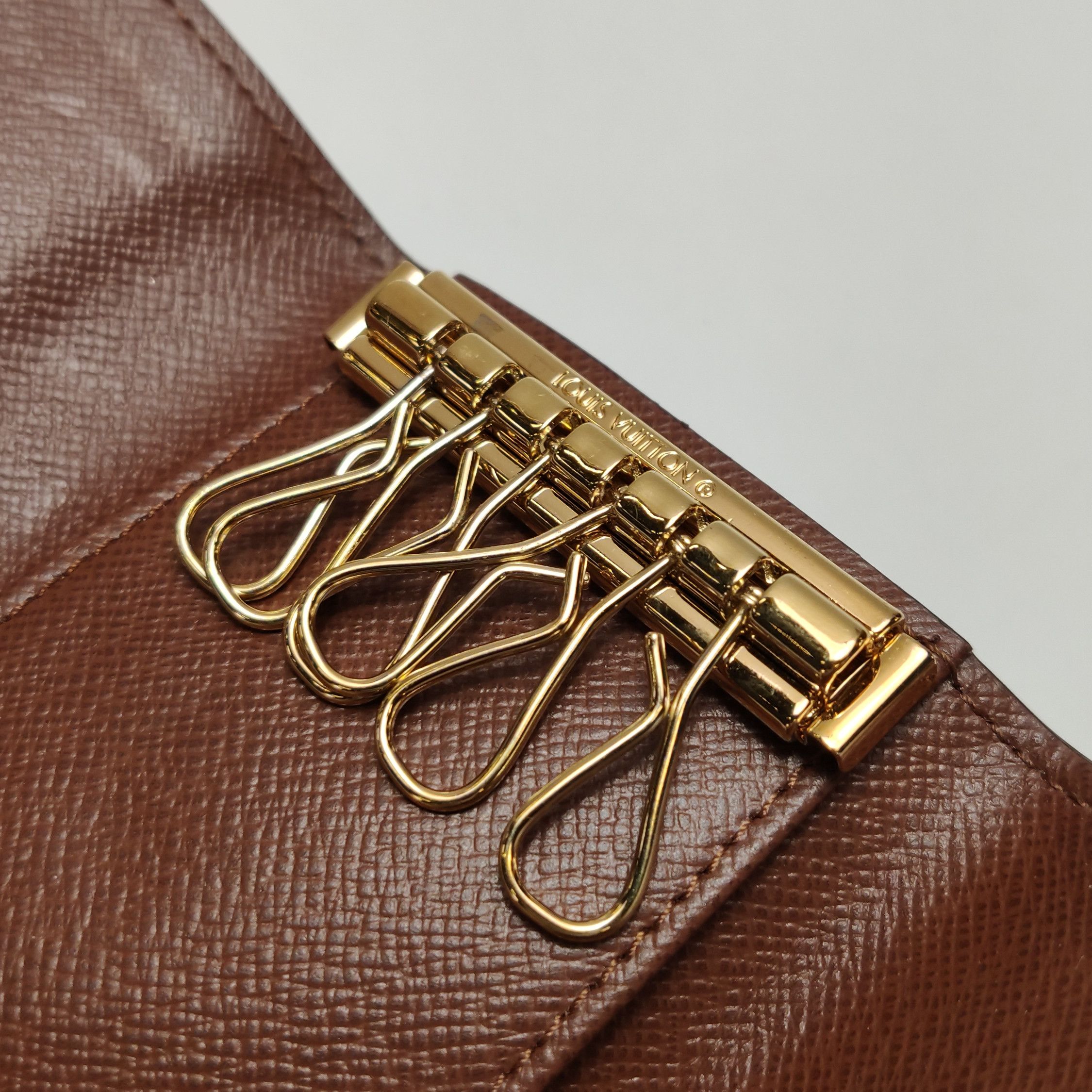 Louis Vuitton Louis Vuitton (LV) Monogram Print Snap Key Bag Chip -y2506 Size ONE SIZE - 6 Thumbnail