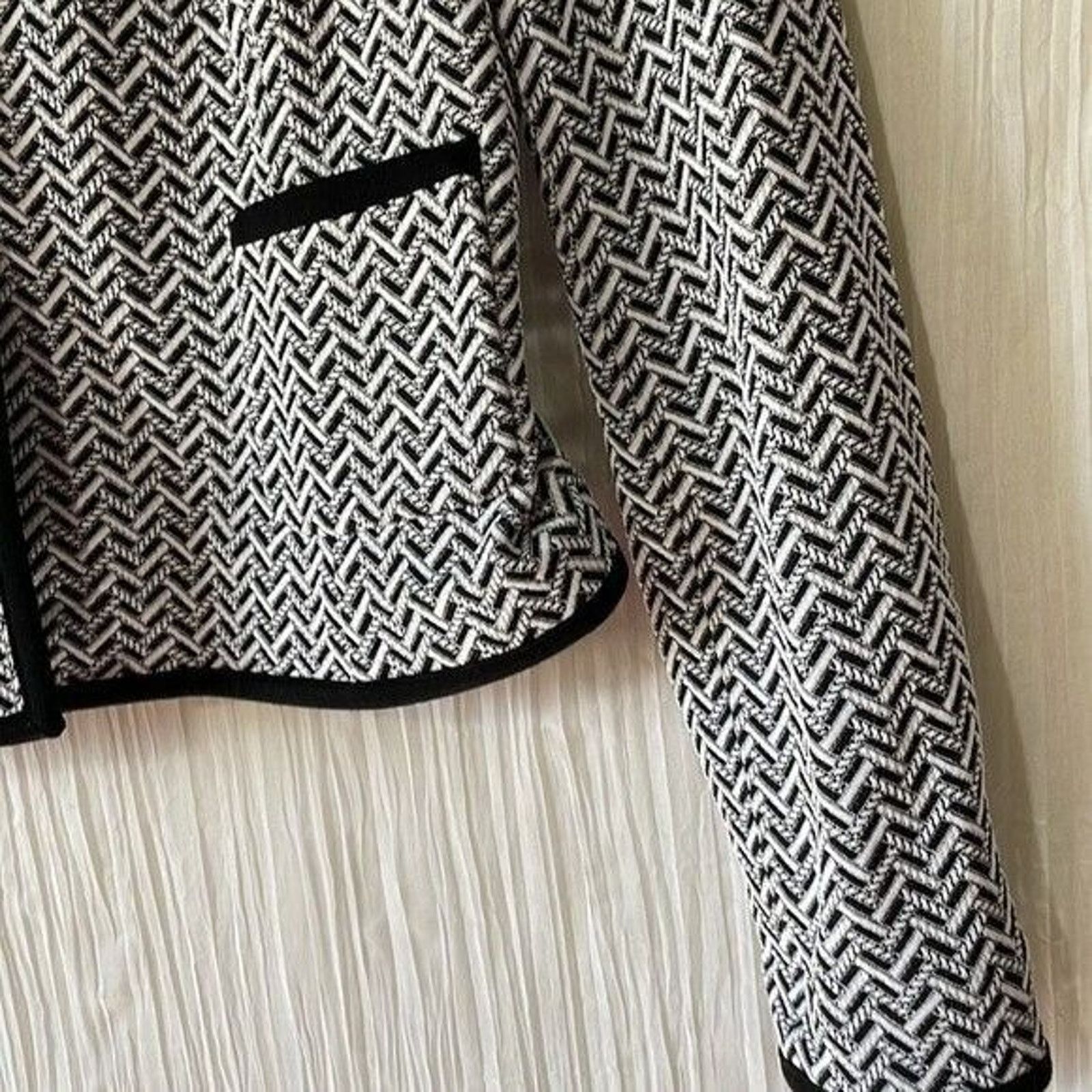 Unknown London Doncaster Tailored Blazer Jacket White and Navy Size 4 Size S / US 4 / IT 40 - 4 Thumbnail