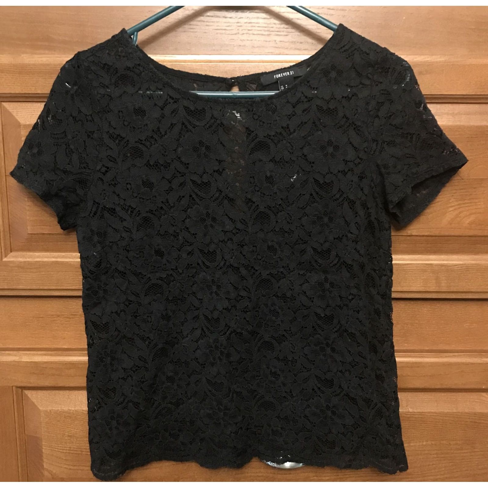 Forever 21 FOREVER 21 Blouse Shirt Juniors M Black Floral Lace Sheer Cap Sleeve Round Neck Grunge 90s 00s Women Size M / US 6-8 / IT 42-44 - 2 Thumbnail
