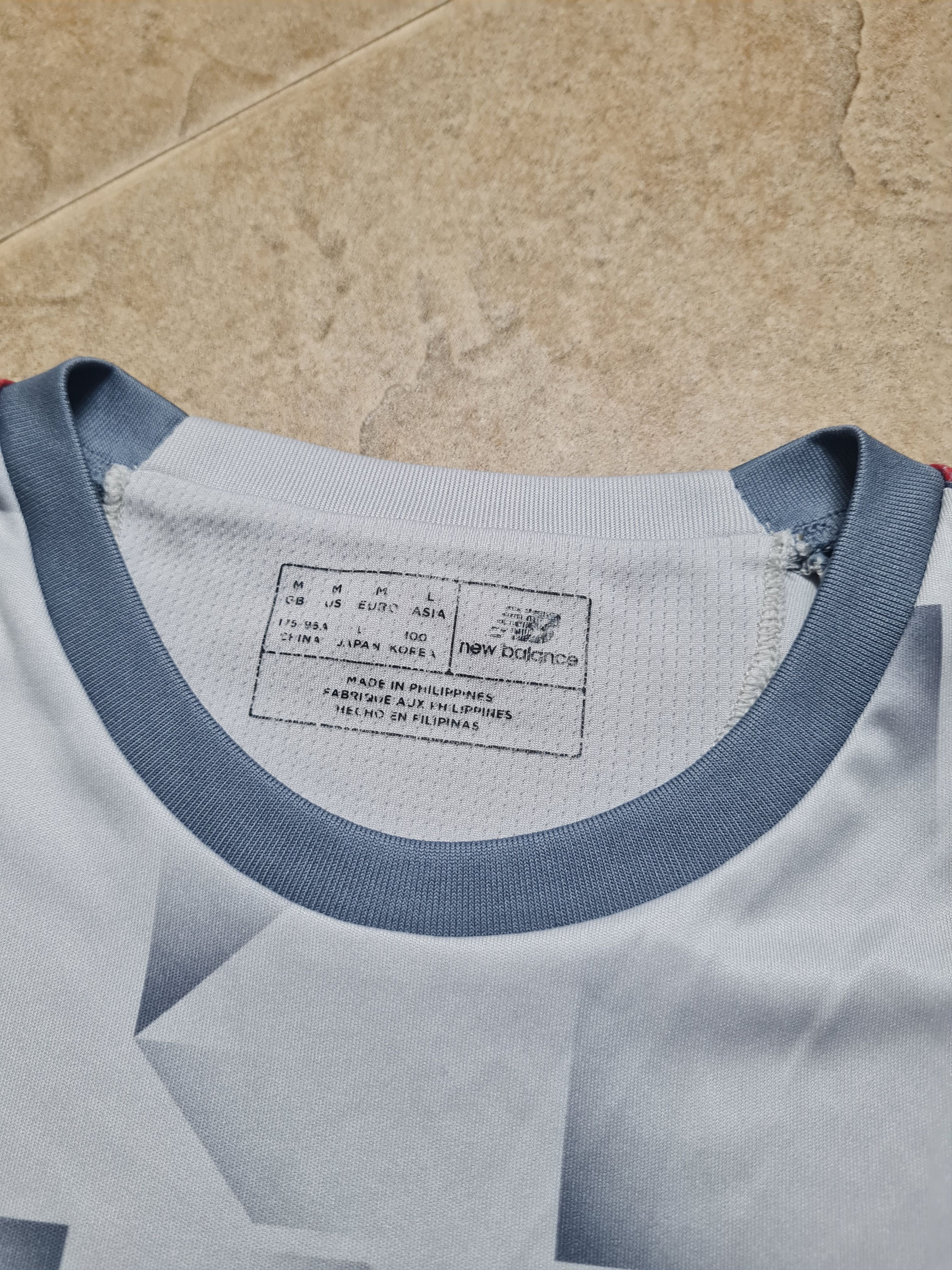New Balance JERSEY LIVERPOOL 2018/2019 THIRD SOCCER SHIRT NEW BALANCE Size US M / EU 48-50 / 2 - 11 Thumbnail