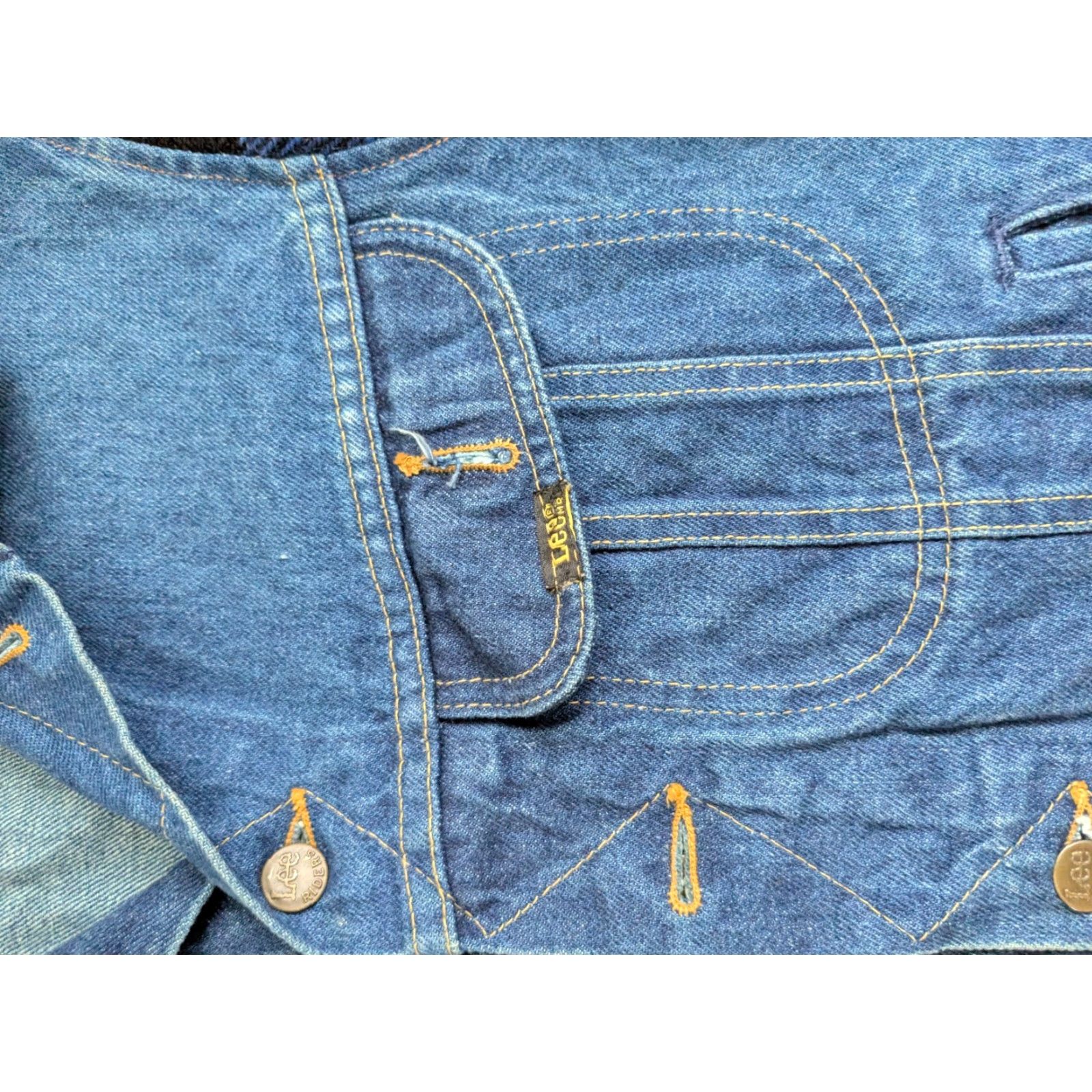 Lee Vintage Lee Denim Jacket with Flannel Sleeves Made in USA Blue 36R Women's Jacket Denim Blue USA 90s Workwear Lee Women's Jacket Size 28" / US 6 / IT 42 - 8 Thumbnail