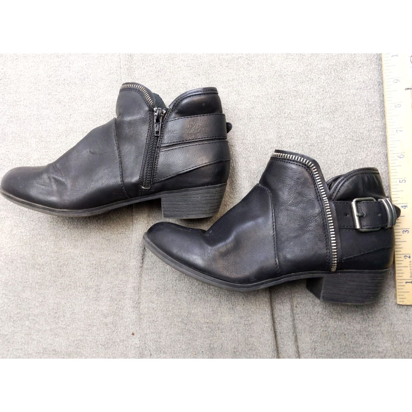 Vintage American Rag Boots Womens 7 Black Faux Leather Ankle Zip Buckle Booties Women Shoes Bootie Block Heel Casual Size US 7 / IT 37 - 2 Thumbnail